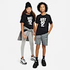 Nike Sportswear Older Kids' T-Shirt