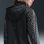 Casaco de running Repel Nike Tempo Flash para mulher