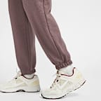 나이키 스포츠웨어 클럽 플리스 여성 미드라이즈 오버사이즈 스웻팬츠