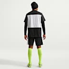 Nike Academy+ Dri-FIT Erkek Futbol Şortu