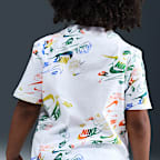 Conjunto de playera y pants Reveal estampado infantil Nike Sportswear