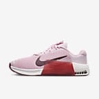 Nike Metcon 9 Workout-Schuh für Damen - Pink Foam/Platinum Tint/Adobe/Dark Team Red