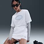 ナイキ スポーツウェア ウィメンズ ルーズ ショートスリーブ グラフィック Tシャツ