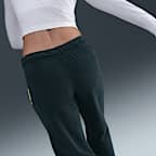 Pants de tiro medio y pierna amplia cómodos para mujer Nike Sportswear Club Fleece