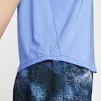 เสื้อแขนสั้นผู้หญิง Dri-FIT Nike One Classic