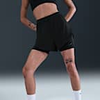 나이키 유니버사 여성 투인원 5인치 쇼츠