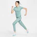 Nike Dri-FIT Fast 女款中腰跑步九分褲