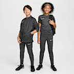 Pants de fútbol Dri-FIT para niños talla grande Nike Academy