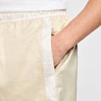 Nike Sportswear Club Men's Flow Football Shorts