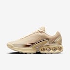 Light Khaki/Team Gold/Fossil