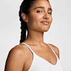 Camiseta de tirantes con bra deportivo con almohadillas de baja sujeción para mujer Nike Indy