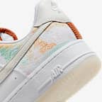 Nike Air Force 1 ’07 LX 女鞋