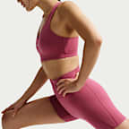 ナイキ ユニバーサ ウィメンズ ハイウエスト 13cm バイカーショートパンツ フロントシームなし