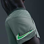 Shorts de correr Dri-FIT con forro de ropa interior de 13 cm para hombre Nike Stride "Eliud Kipchoge"
