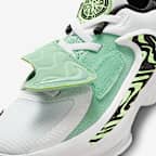 Giannis Freak 4 Younger Kids' Shoes