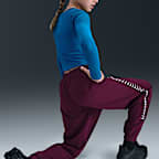 Φλις παντελόνι Dri-FIT Nike Sportswear για κορίτσια