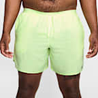 Shorts de correr Dri-FIT de 18 cm con forro de ropa interior para hombre Nike Stride
