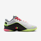 LeBron XXII Basketball Shoes