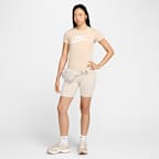 ナイキ スポーツウェア エッセンシャル ウィメンズ ロゴ Tシャツ