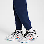 Nike Sportswear Powder Play Younger Kids' Lightweight Fleece 2-Piece Crew Set