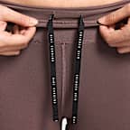 나이키 스위프트 여성 하이웨이스트 4인치 타이트 포켓 러닝 쇼츠