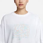 เสื้อยืดผู้หญิงขนาดโอเวอร์ไซส์ Nike Sportswear Dri-FIT