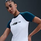 Nike Sportswear Chill Knit Women's Slim Graphic T-Shirt