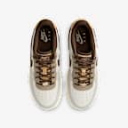 รองเท้าเด็กโต Nike Air Force 1 LV8