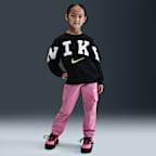 Sudadera de cuello redondo de tejido Fleece de chenilla para niños talla pequeña Nike Club