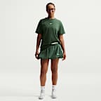 T-shirt à manches courtes oversize Nike Sportswear pour femme