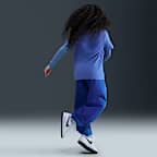 Nike Sportswear Older Kids' T-Shirt