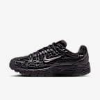 Off-Noir/Metallic Silver