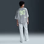 Jersey de manga corta con gráfico oversized para mujer Nike Sportswear