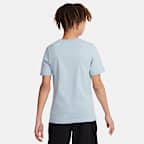Nike Sportswear Older Kids' T-Shirt