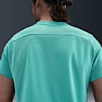 เสื้อเทนนิส Dri-FIT ผู้ชาย NikeCourt Victory