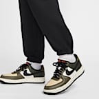 나이키 솔로 스우시 남성 커프 플리스 팬츠