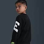 Sudadera de cuello redondo de tejido Fleece de chenilla para niños talla pequeña Nike Club