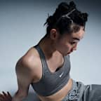 Nike Swoosh Light Support Women's Non-Padded Sports Bra