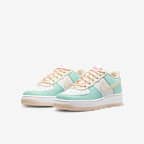 Nike Air Force 1 Older Kids' Shoes