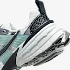 ナイキ V2K ラン ウィメンズシューズ