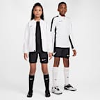 Nike Academy Older Kids' Dri-FIT Football Shorts