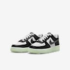 Tenis para niños grandes Nike Air Force 1 LV8