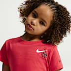 Playera de corte redondo para niños talla pequeña Nike Cherry