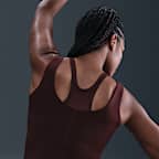 Nike One Fitted Women's Dri-FIT Cropped Tank Top