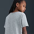 Nike Sportswear Older Kids' T-Shirt