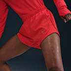 Shorts de correr Dri-FIT de tiro medio con forro de ropa interior para mujer Nike Tempo