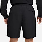 กางเกงขาสั้นผู้ชายแบบทอ Nike Solo Swoosh