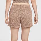 Nike Sportswear Chill Terry 女款中腰毛圈布印製圖樣短褲