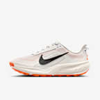 Summit White/Phantom/Safety Orange/Noir