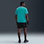 Playera versátil de manga corta Dri-FIT con protección UV para hombre Nike Hyverse